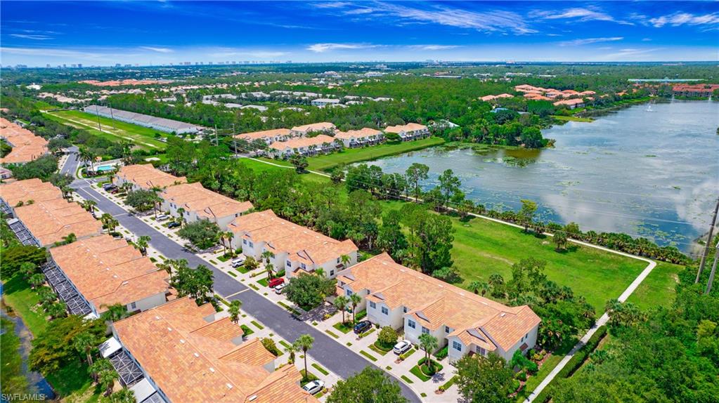 880 Hampton Circle Naples, FL 34105 - Photo 2 of 36
