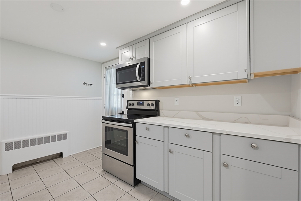 30 Arbor Road Chelmsford, MA 01863 - Photo 5 of 38