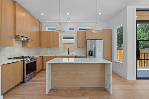 $4,200 | 909 Payne Avenue, Unit 1, Austin, TX 78757