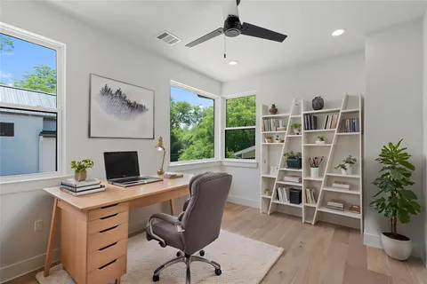 $4,200 | 909 Payne Avenue, Unit 1, Austin, TX 78757