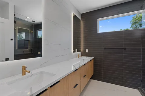 $4,200 | 909 Payne Avenue, Unit 1, Austin, TX 78757