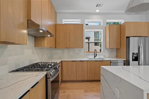 $4,200 | 909 Payne Avenue, Unit 1, Austin, TX 78757