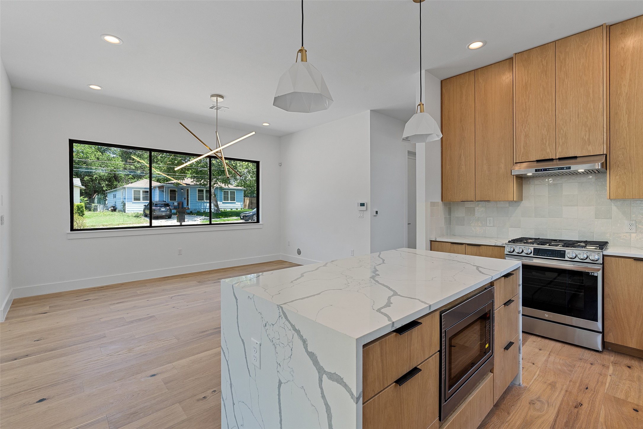 909 Payne Avenue, Unit 1 Austin, TX 78757 - Photo 9 of 38