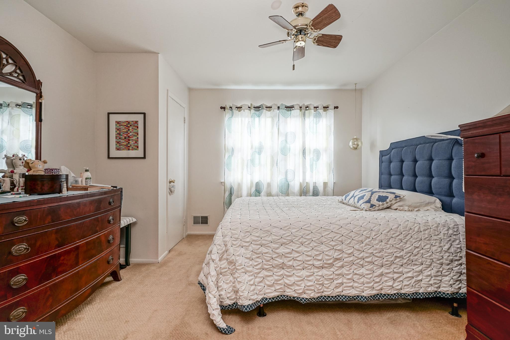 809 Woodchip Road Lumberton, NJ 08048 - Photo 14 of 24 Newer Windows throughout...