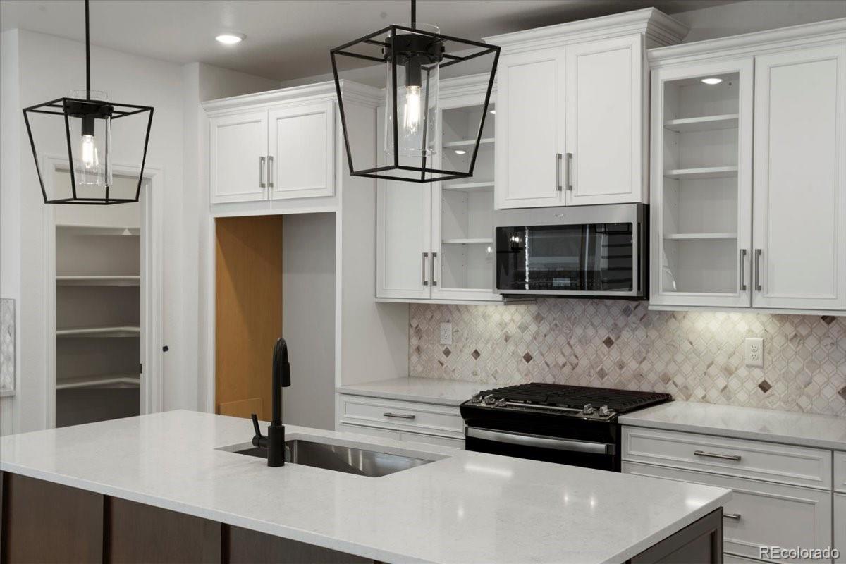 8364 Mount Ouray Road Littleton, CO 80125 - Photo 15 of 40 Gallery Image 15