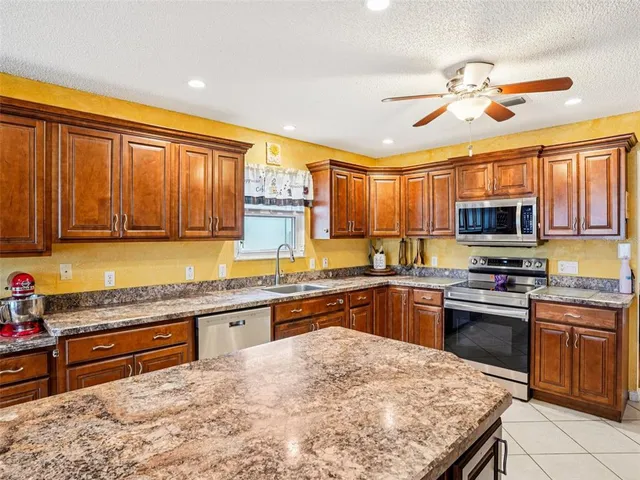 $525,500 | 1803 Palo Alto Avenue, The Villages, FL 32159