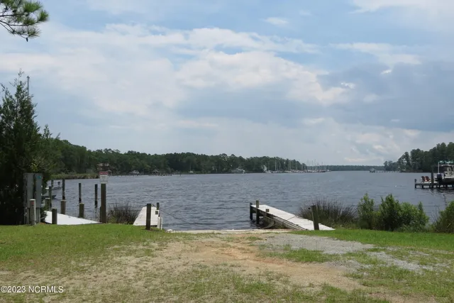 $47,500 | Lot 1 Port Drive, Oriental, NC 28571