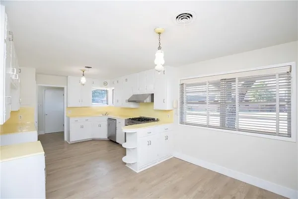 $2,495 | 361 Williamson Place, Corpus Christi, TX 78411