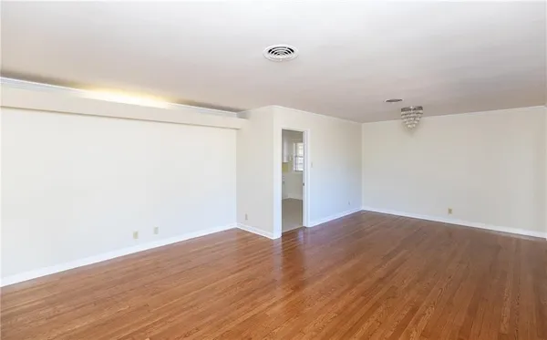 $2,495 | 361 Williamson Place, Corpus Christi, TX 78411