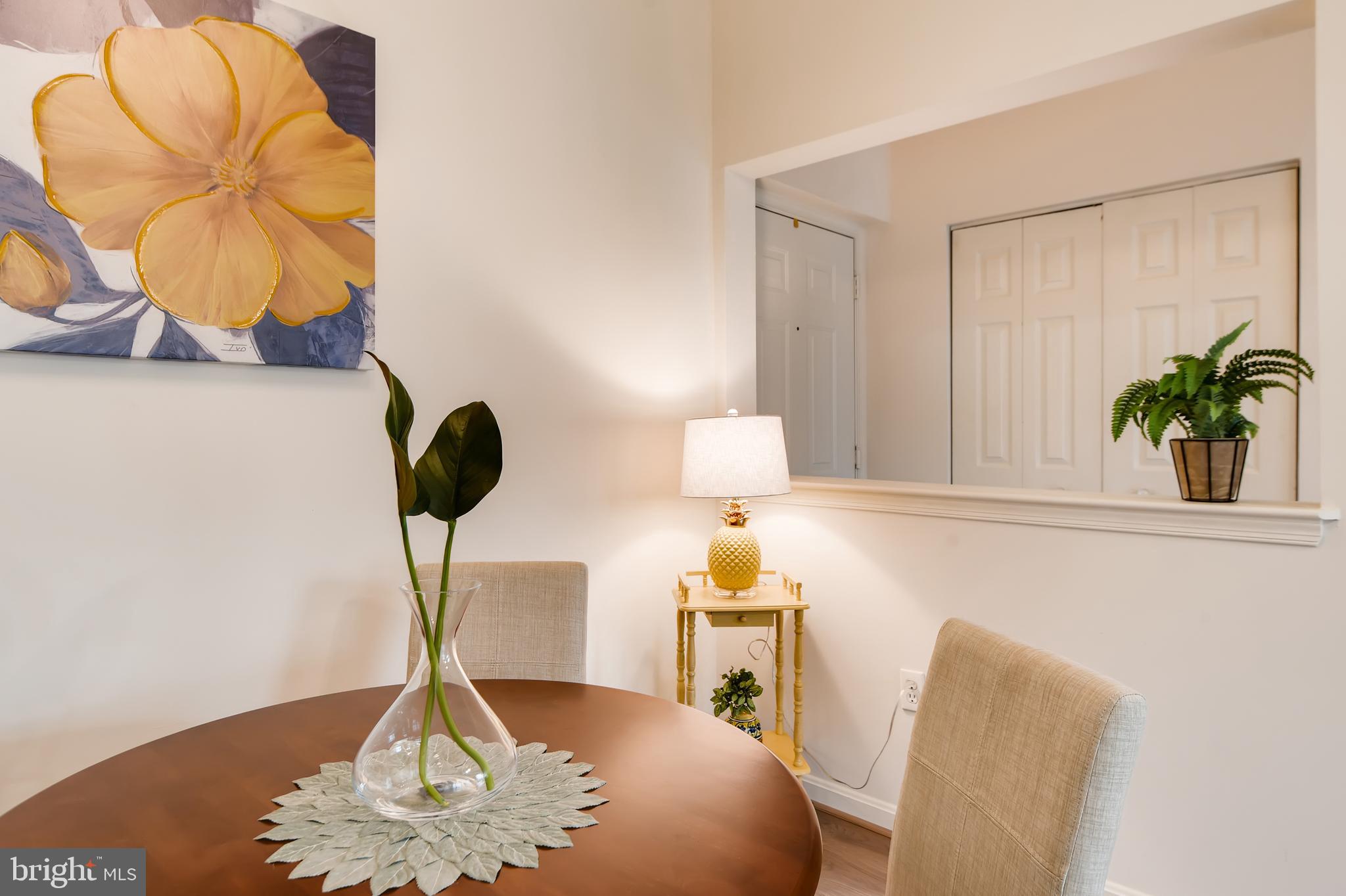 604 Moonglow Road, Unit 302 Odenton, MD 21113 - Photo 12 of 32 Dining room