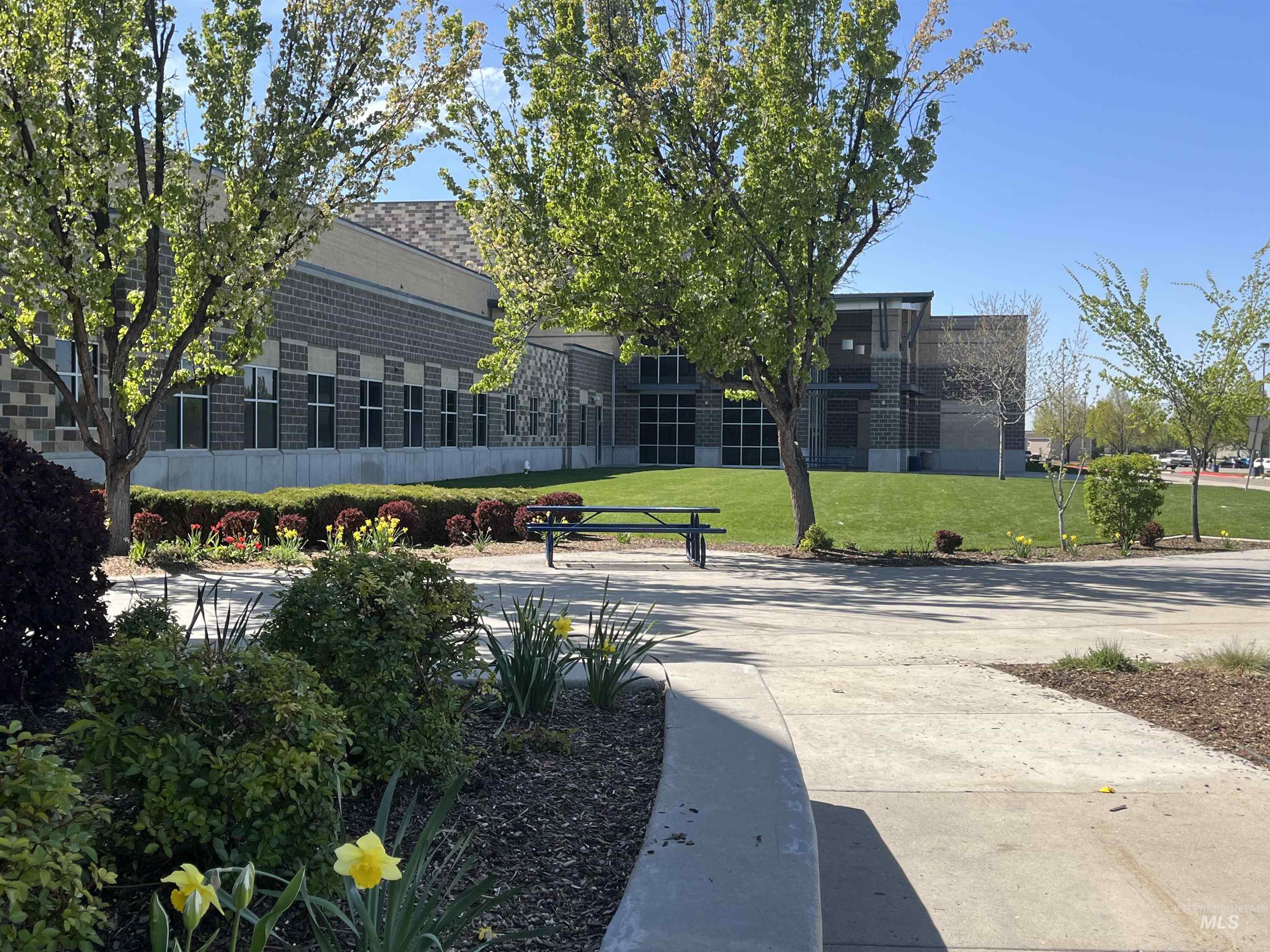 2019 South Locust Grove Road Meridian, ID 83642 - Photo 12 of 20 Mountain View High School is across the street.
