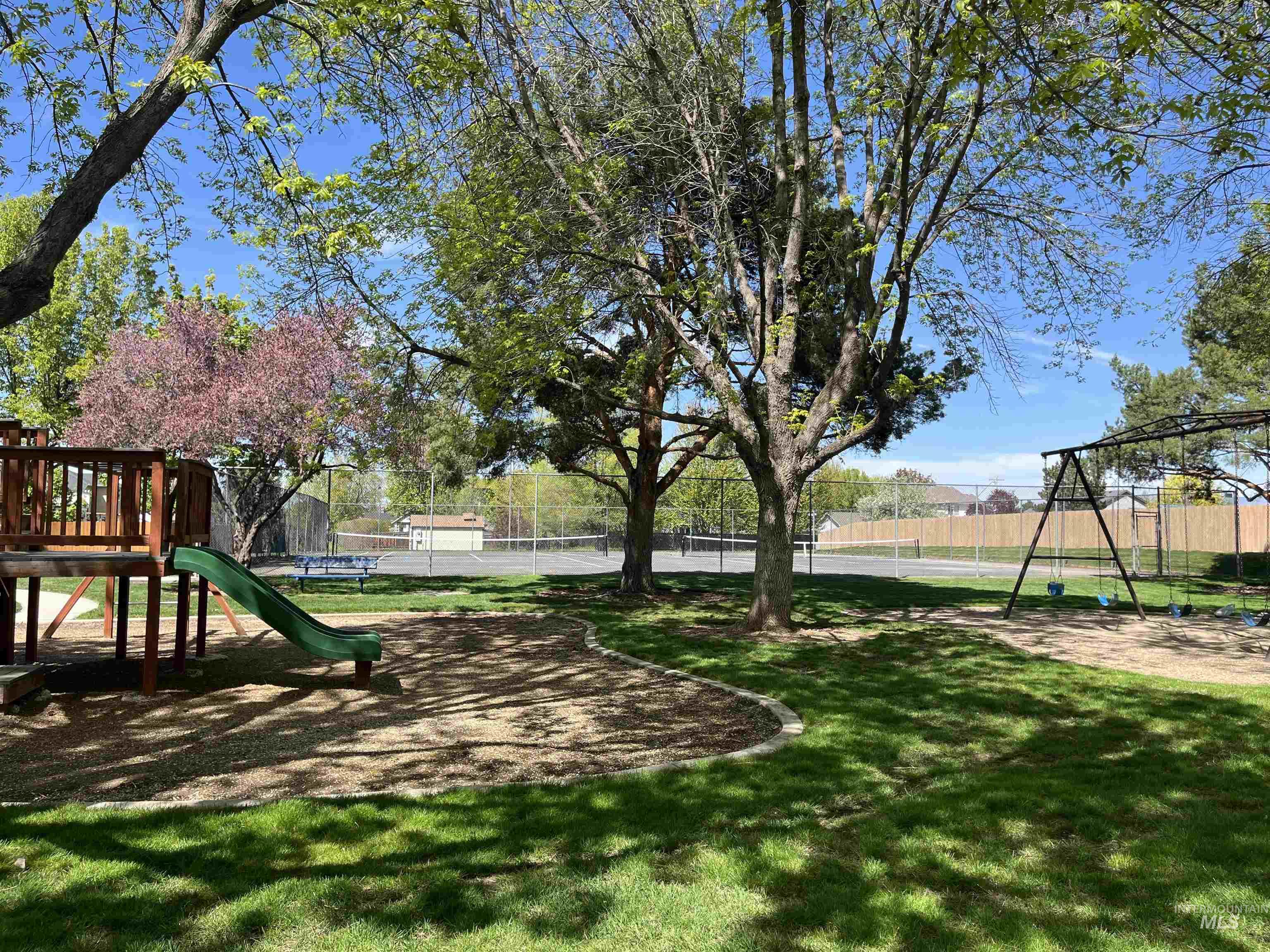 2019 South Locust Grove Road Meridian, ID 83642 - Photo 14 of 20