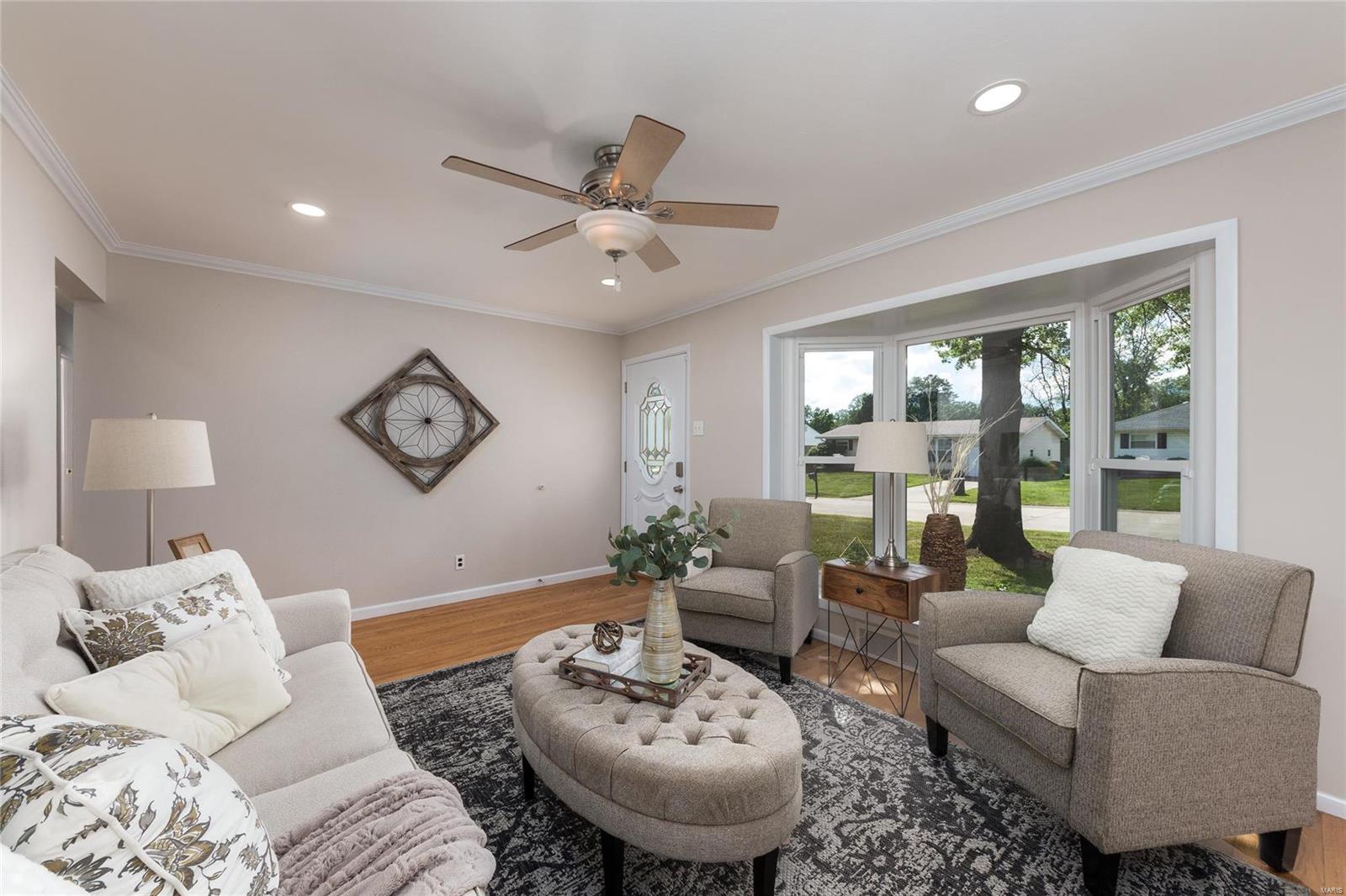 11028 Patsy Drive St. Louis, MO 63123 - Photo 4 of 17 Gallery Image 4