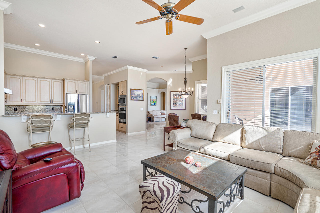 18520 Ocean Mist Drive Boca Raton, FL 33498 - Photo 8 of 42 011-18520OceanMistDrive-BocaRaton-FL-334