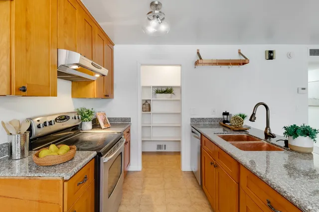 $499,000 | 9085 Alcosta Boulevard, Unit 374, San Ramon, CA 94583