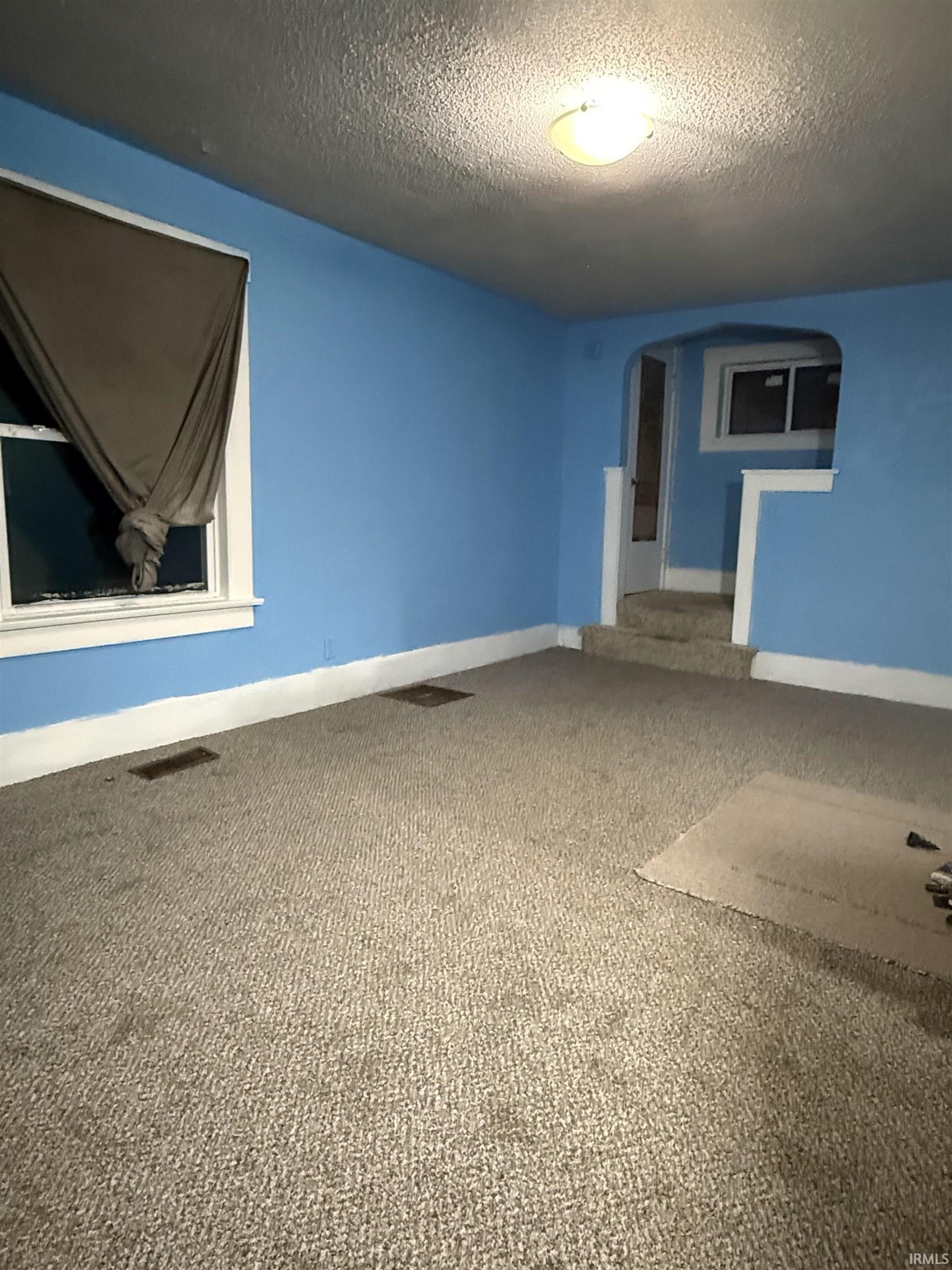 3317 Smith Street Fort Wayne, IN 46806 - Photo 3 of 14