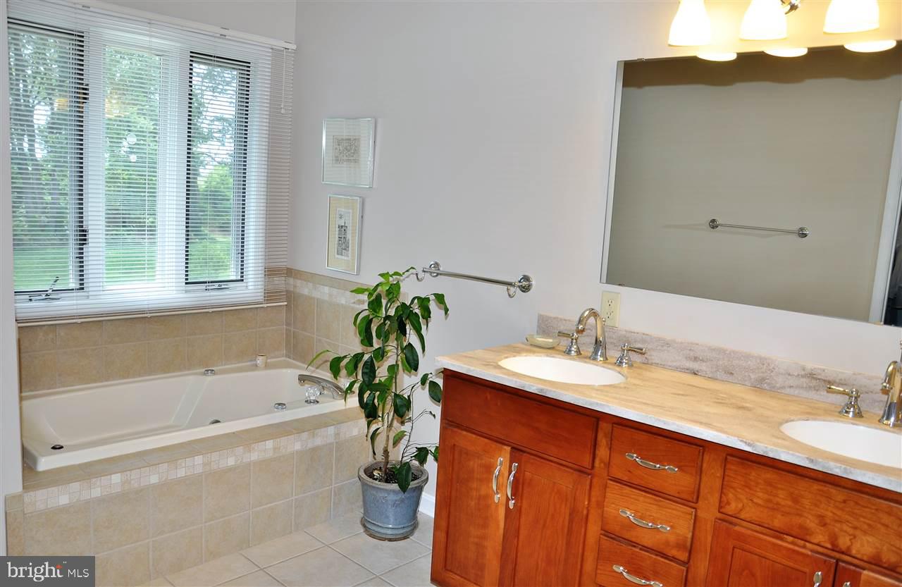 7 Abbey Road New Freedom, PA 17349 - Photo 17 of 36 Gallery Image 17