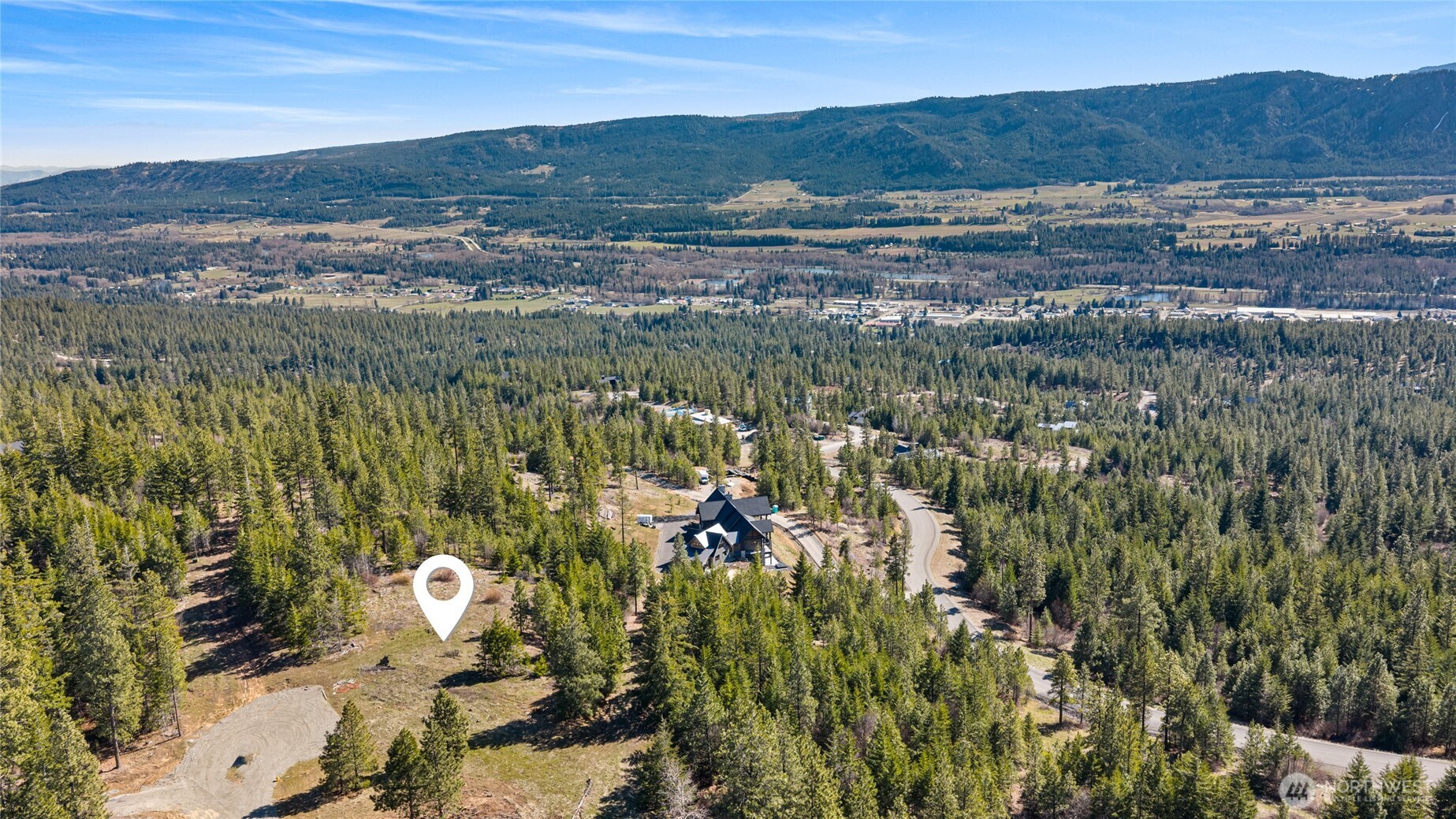 81 Forest Ridge Drive Cle Elum, WA 98922 - Photo 23 of 28 a view of a city