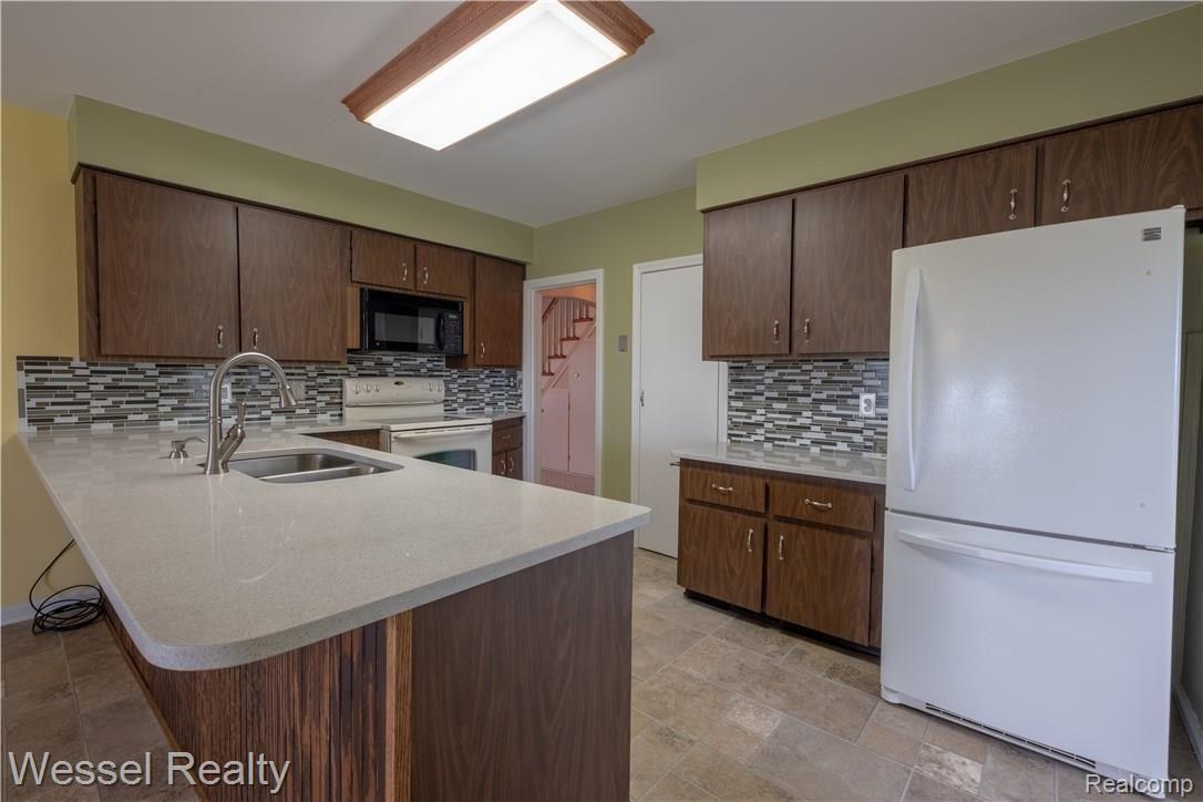 10312 Dolan Road Columbus, MI 48063 - Photo 7 of 35 dolan-006.jpg