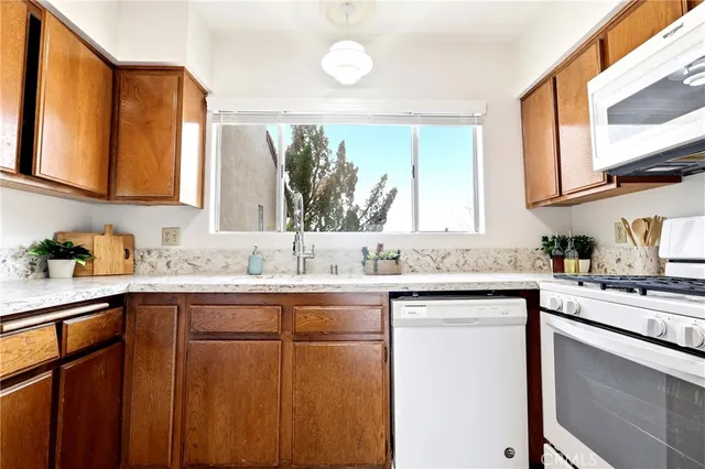 $255,000 | 14530 Nautical Lane, Unit 2, Helendale, CA 92342