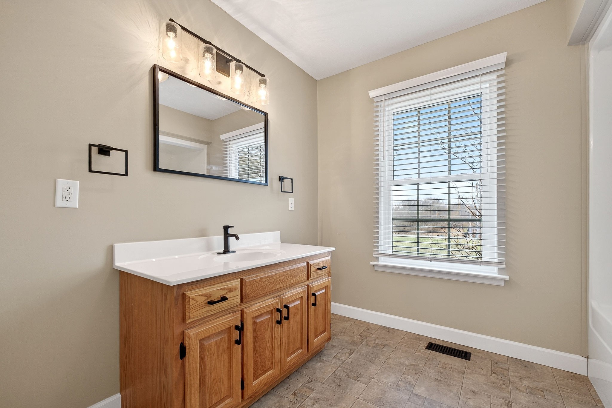 2408 Shellsford Road McMinnville, TN 37110 - Photo 38 of 60