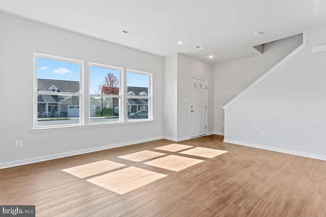 $374,990 | 6 Sumter Avenue, Ranson, WV 25438