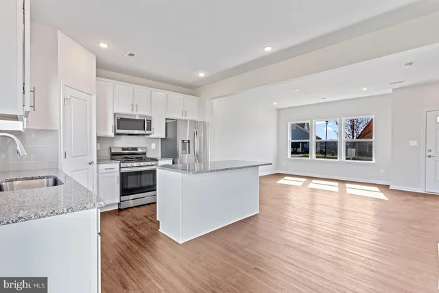 $374,990 | 6 Sumter Avenue, Ranson, WV 25438