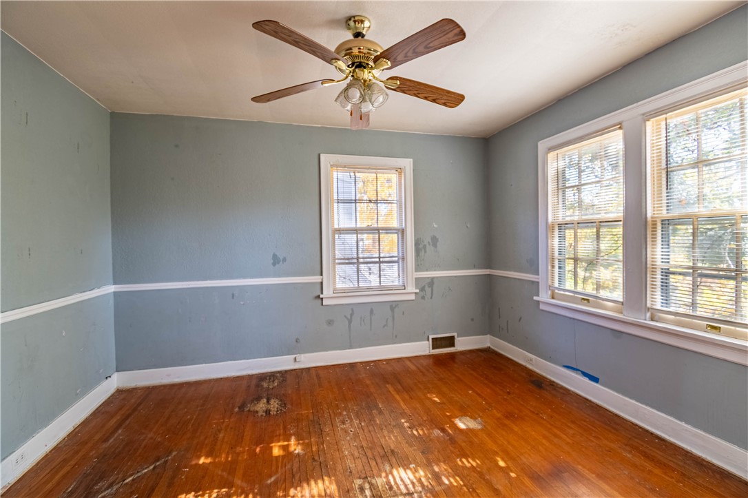 1585 West Sunset Avenue Decatur, IL 62522 - Photo 8 of 14
