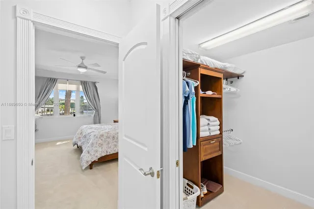 a en suite bathroom with a sink and a mirror