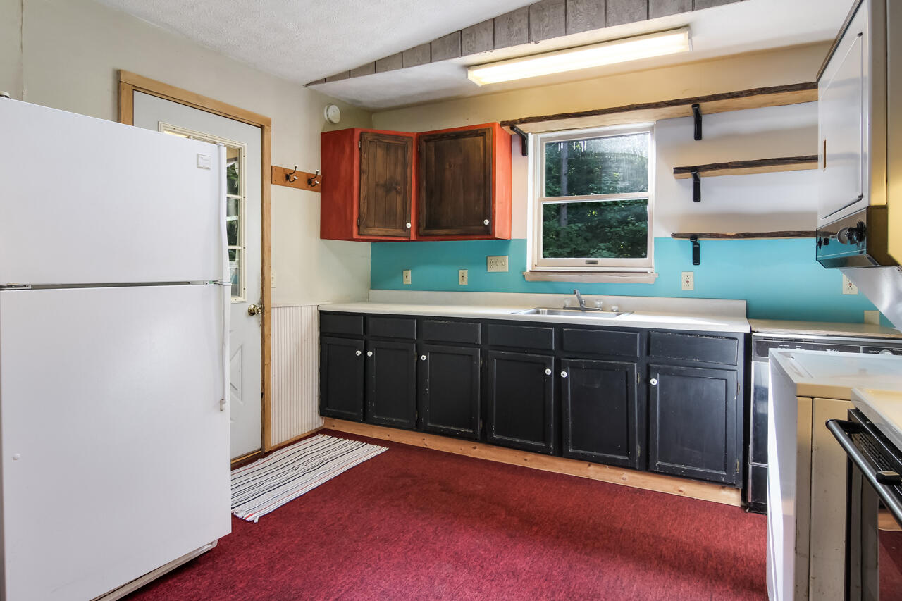 14139 Cinder Road Beulah, MI 49617 - Photo 23 of 43 22-Scene-22
