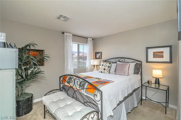 $2,250 | 2388 Via Firenze, Henderson, NV 89044