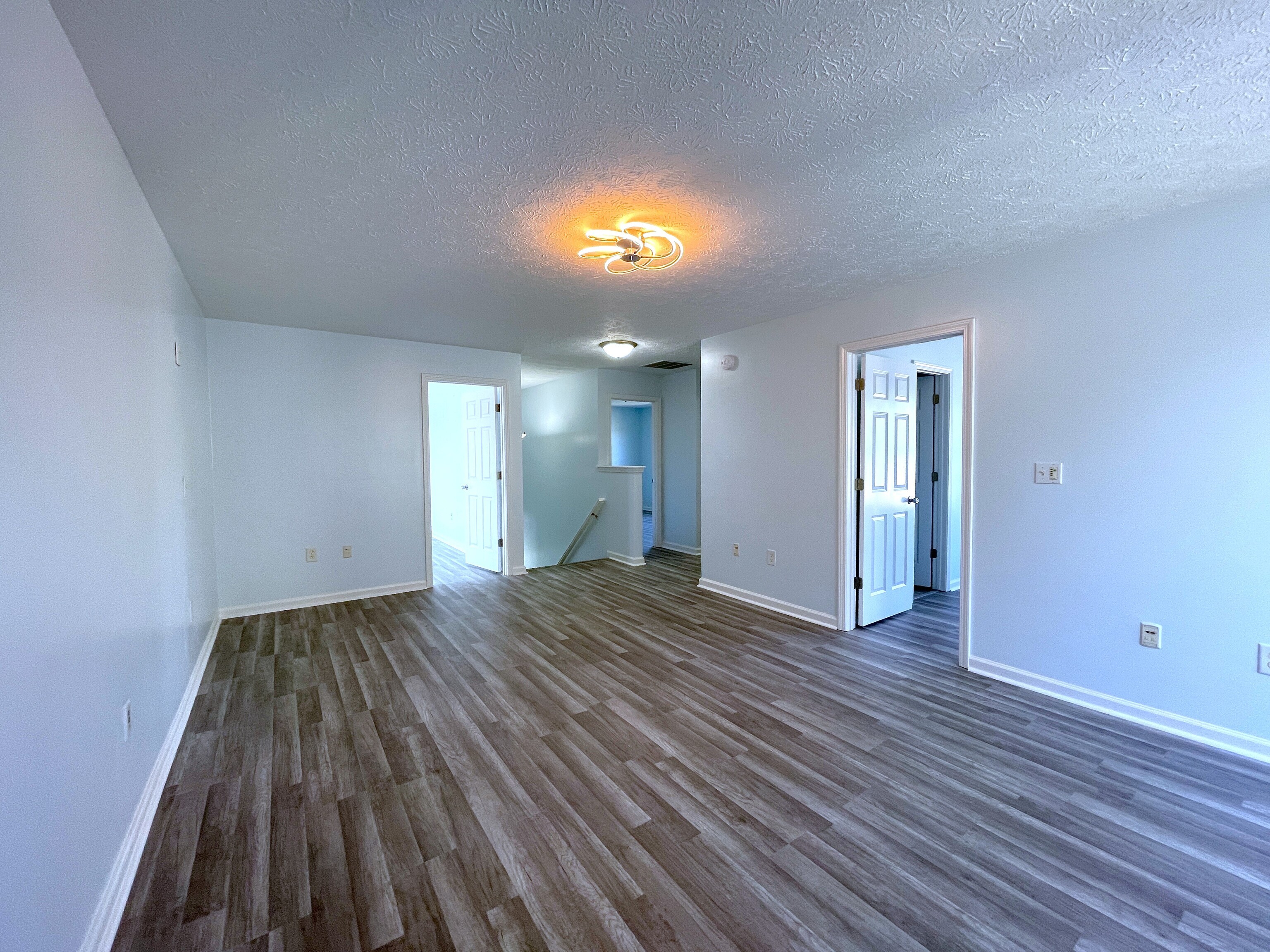 5833 Long Ridge Place Indianapolis, IN 46221 - Photo 14 of 20 Gallery Image 14