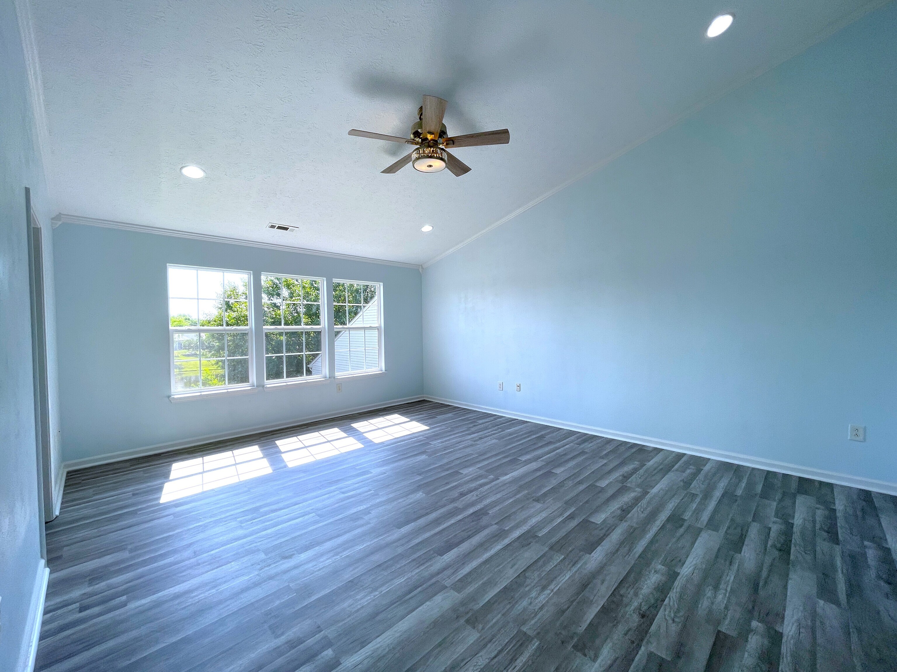 5833 Long Ridge Place Indianapolis, IN 46221 - Photo 16 of 20 Gallery Image 16