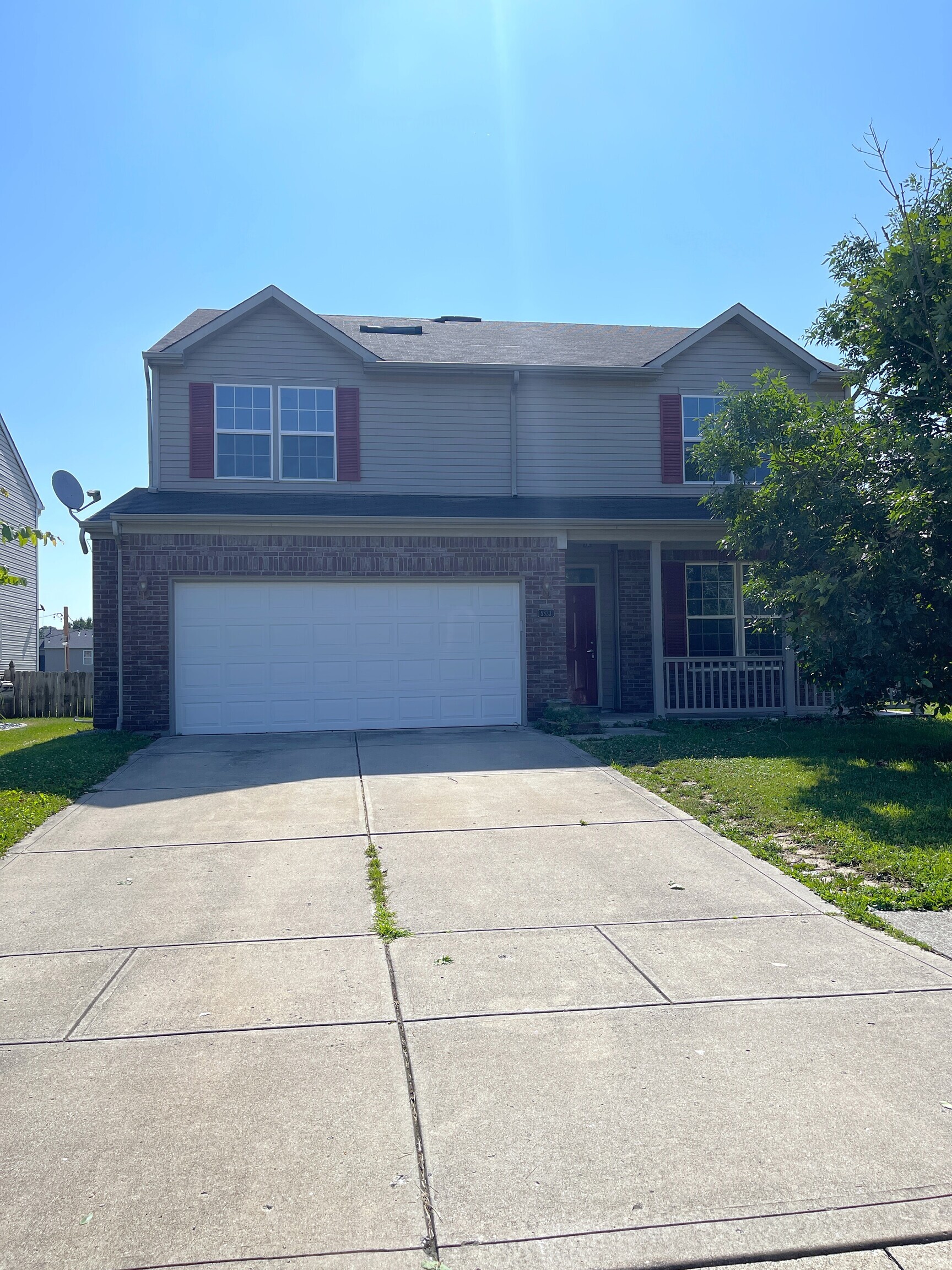 5833 Long Ridge Place Indianapolis, IN 46221 - Photo 2 of 20 Gallery Image 2