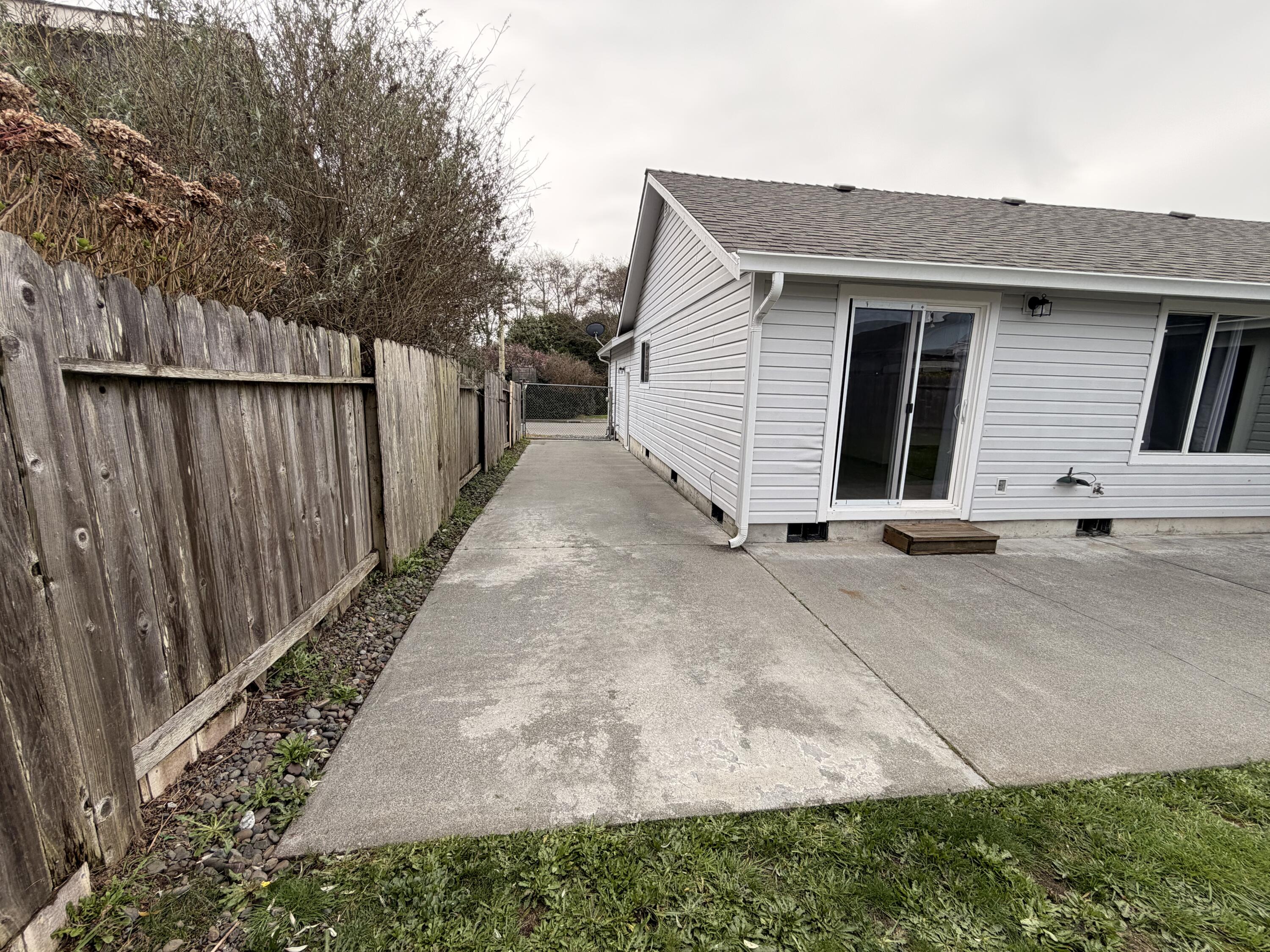 1119 Killdeer Road McKinleyville, CA 95519 - Photo 4 of 14