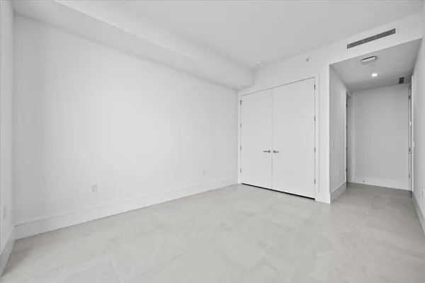$14,500 | 220 Lake Shore Drive, Unit 1706, Lake Park, FL 33403