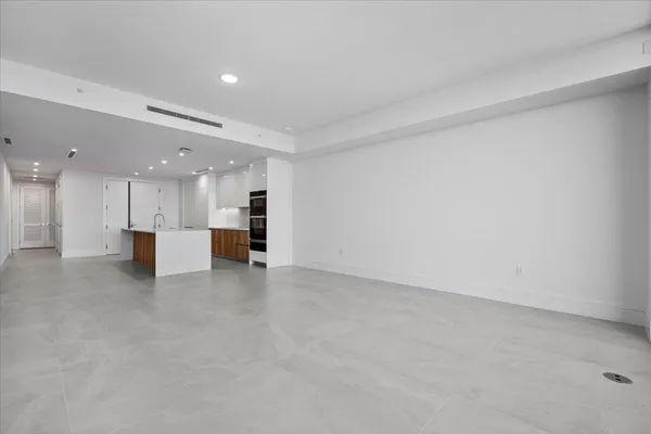 $14,500 | 220 Lake Shore Drive, Unit 1706, Lake Park, FL 33403