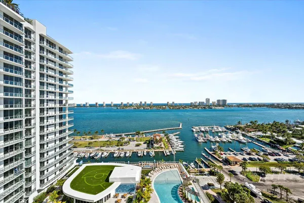 $14,500 | 220 Lake Shore Drive, Unit 1706, Lake Park, FL 33403