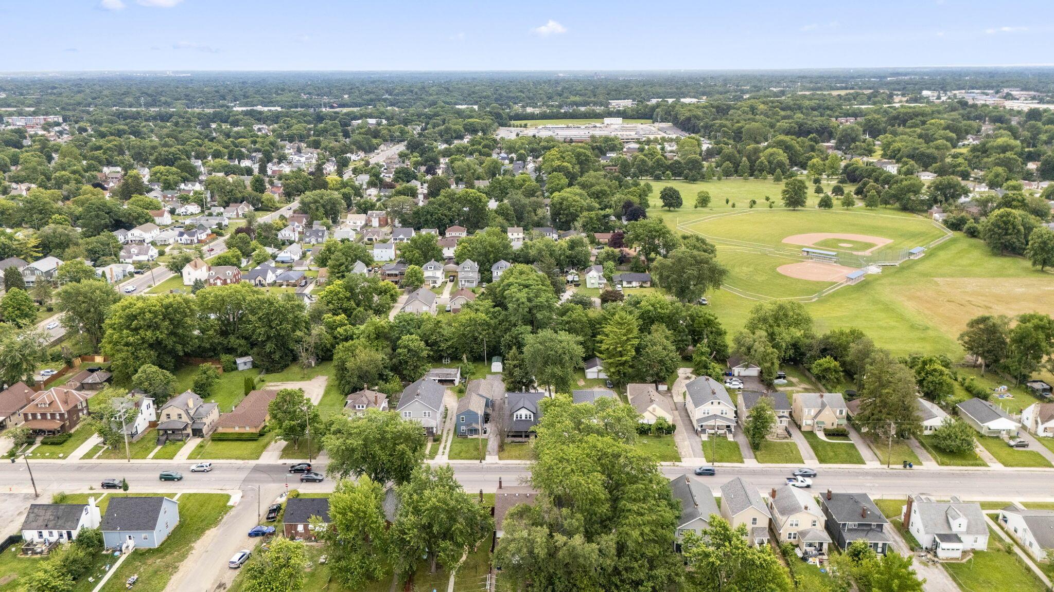 1178 Lockbourne Road Columbus, OH 43206 - Photo 5 of 58 77-web-or-mls-DJI_20260626130102_0754_D