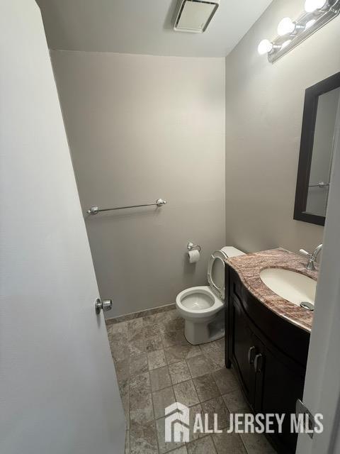 45 Chatham Square Parlin, NJ 08859 - Photo 13 of 15