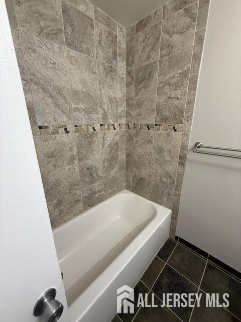 45 Chatham Square Parlin, NJ 08859 - Photo 5 of 15