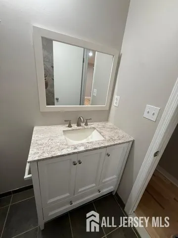 $2,600 | 45 Chatham Square, Parlin, NJ 08859