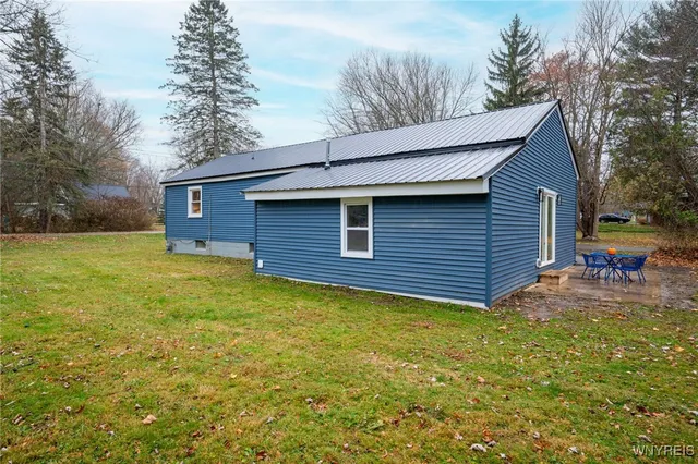 $249,900 | 1 Forest Avenue, Evans, NY 14006