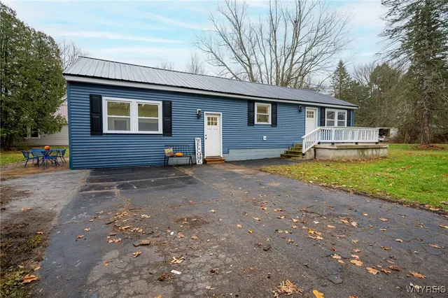 $249,900 | 1 Forest Avenue, Evans, NY 14006