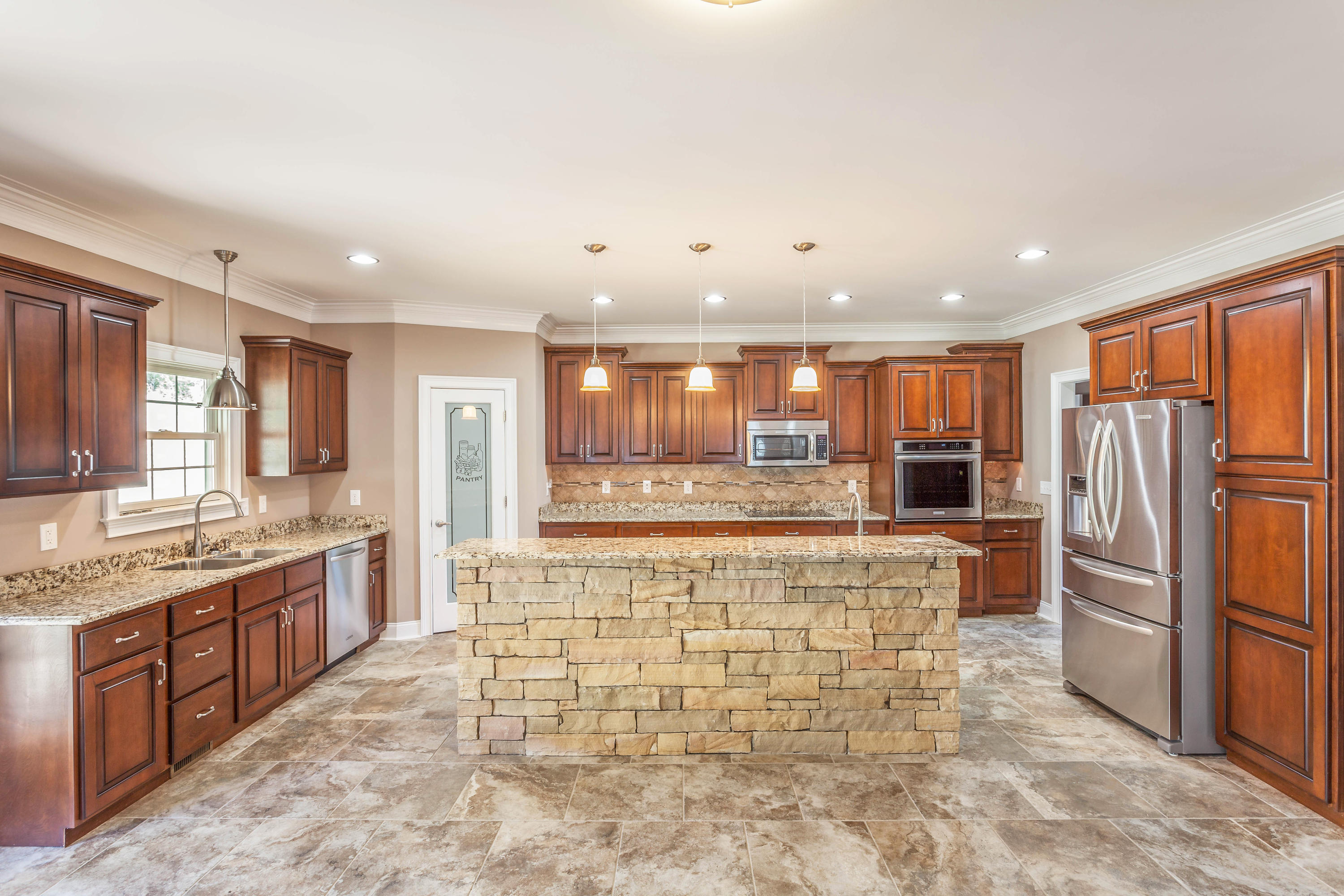11327 Armstrong Road Soddy Daisy, TN 37379 - Photo 8 of 22 Kitchen