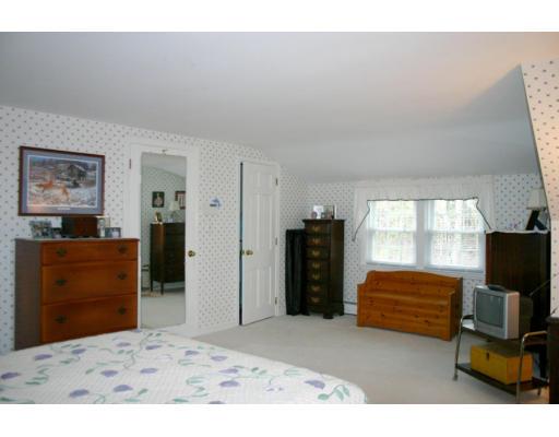 16 White Road Wayland, MA 01778 - Photo 12 of 22