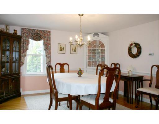 16 White Road Wayland, MA 01778 - Photo 5 of 22