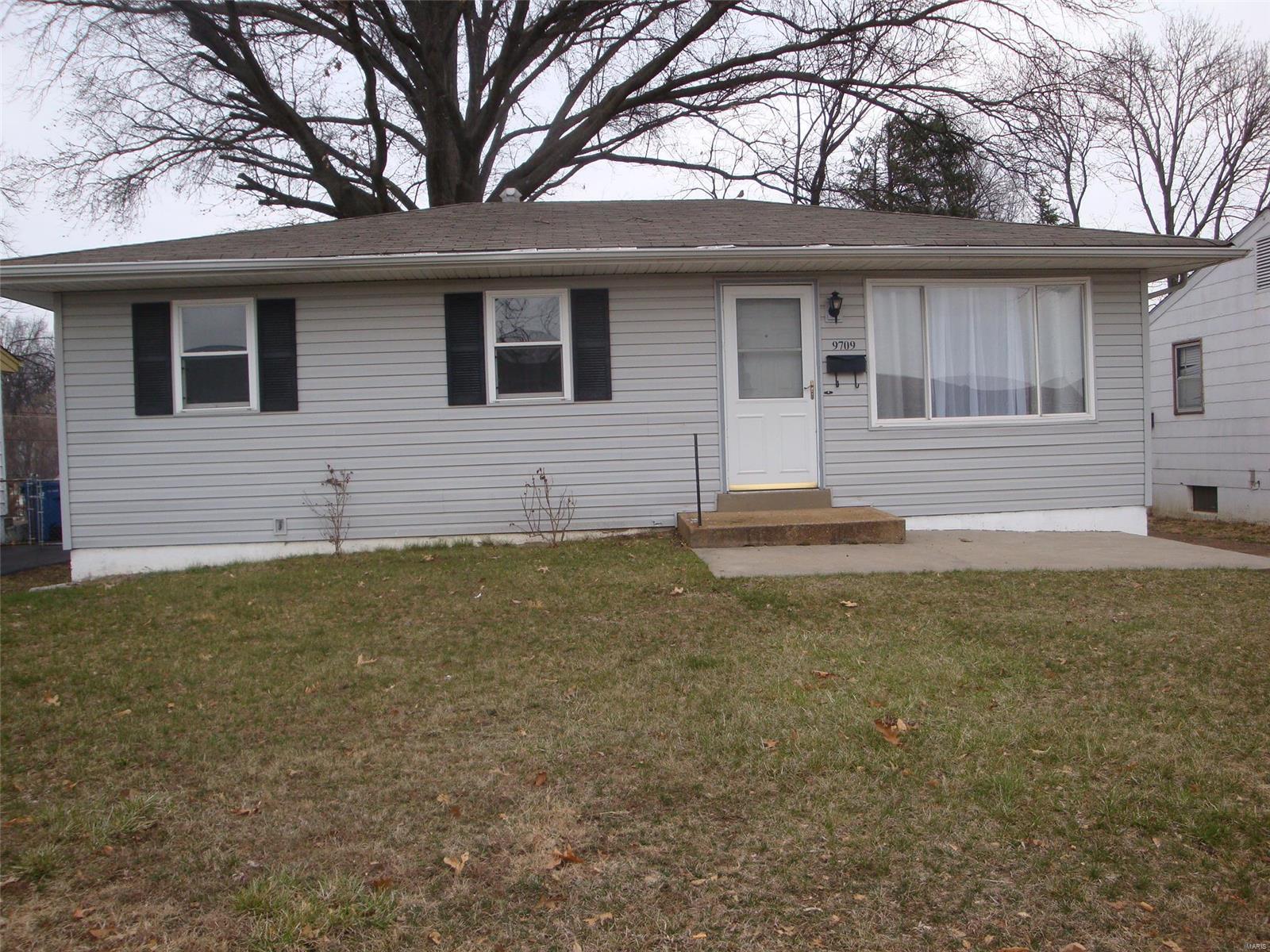 9709 Ridge Avenue St. Louis, MO 63114 - Photo 14 of 15 Gallery Image 14