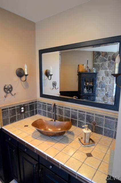 1862 Minesite Road Allentown, PA 18103 - Photo 8 of 32 Gallery Image 8