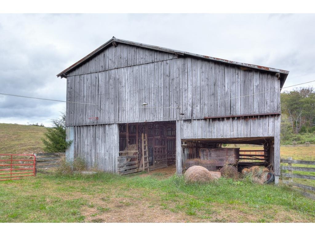 1906 Gap Mountain Road Greeneville, TN 37745 - Photo 24 of 36 Photo 24
